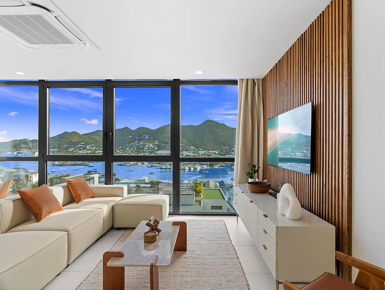 B-231-Livingroom-2.jpg